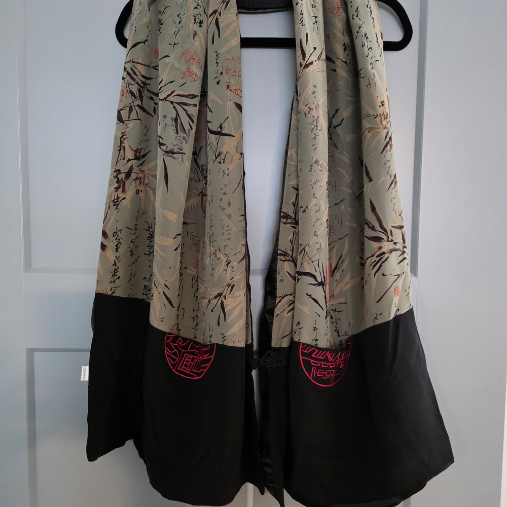 100% Silk Asian-Inspired Scarf Shawl w/ Bamboo & Calligraphy Print - Picture 1 of 4